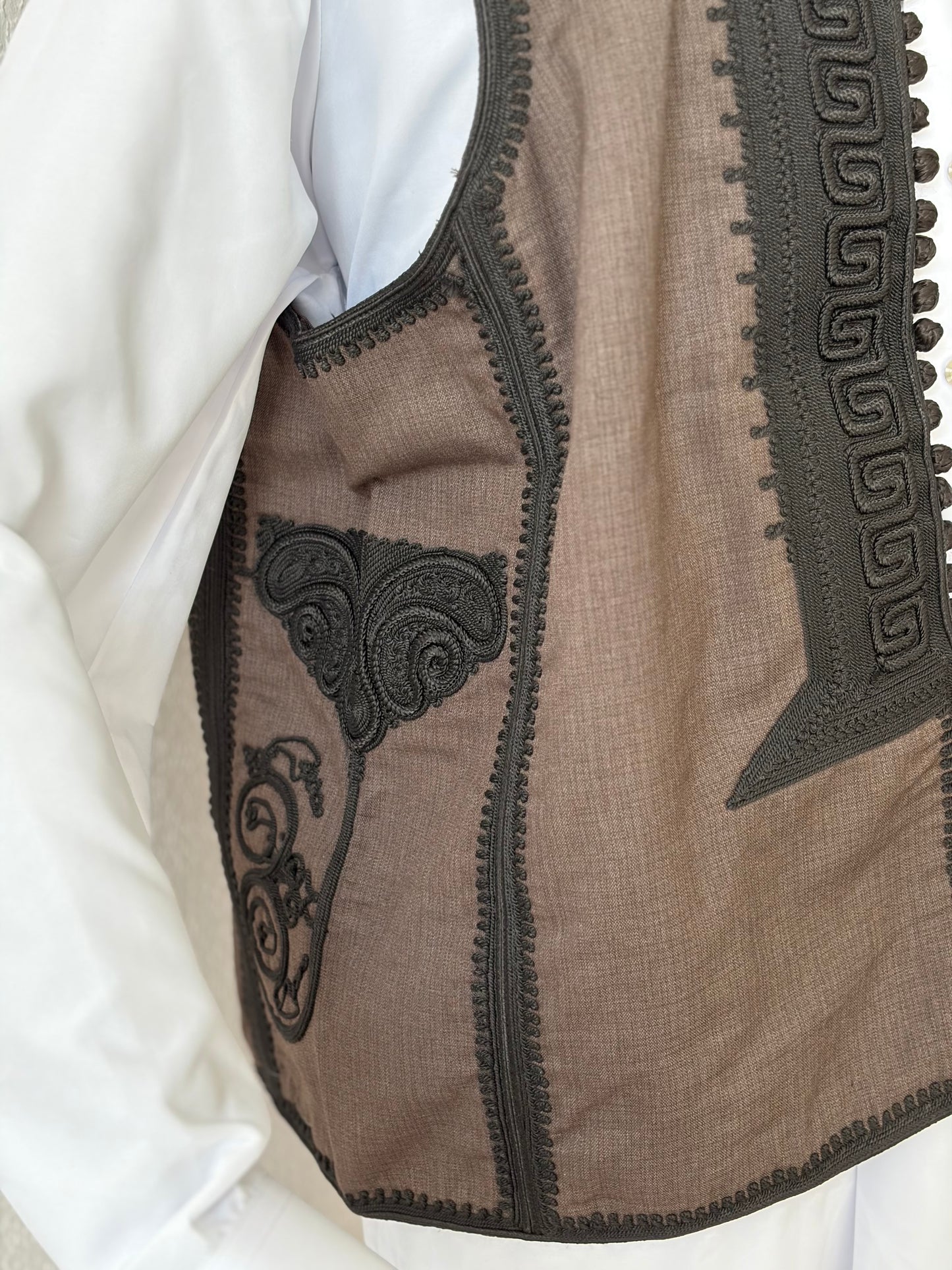 Dark Brown Faremlla Bid’iya