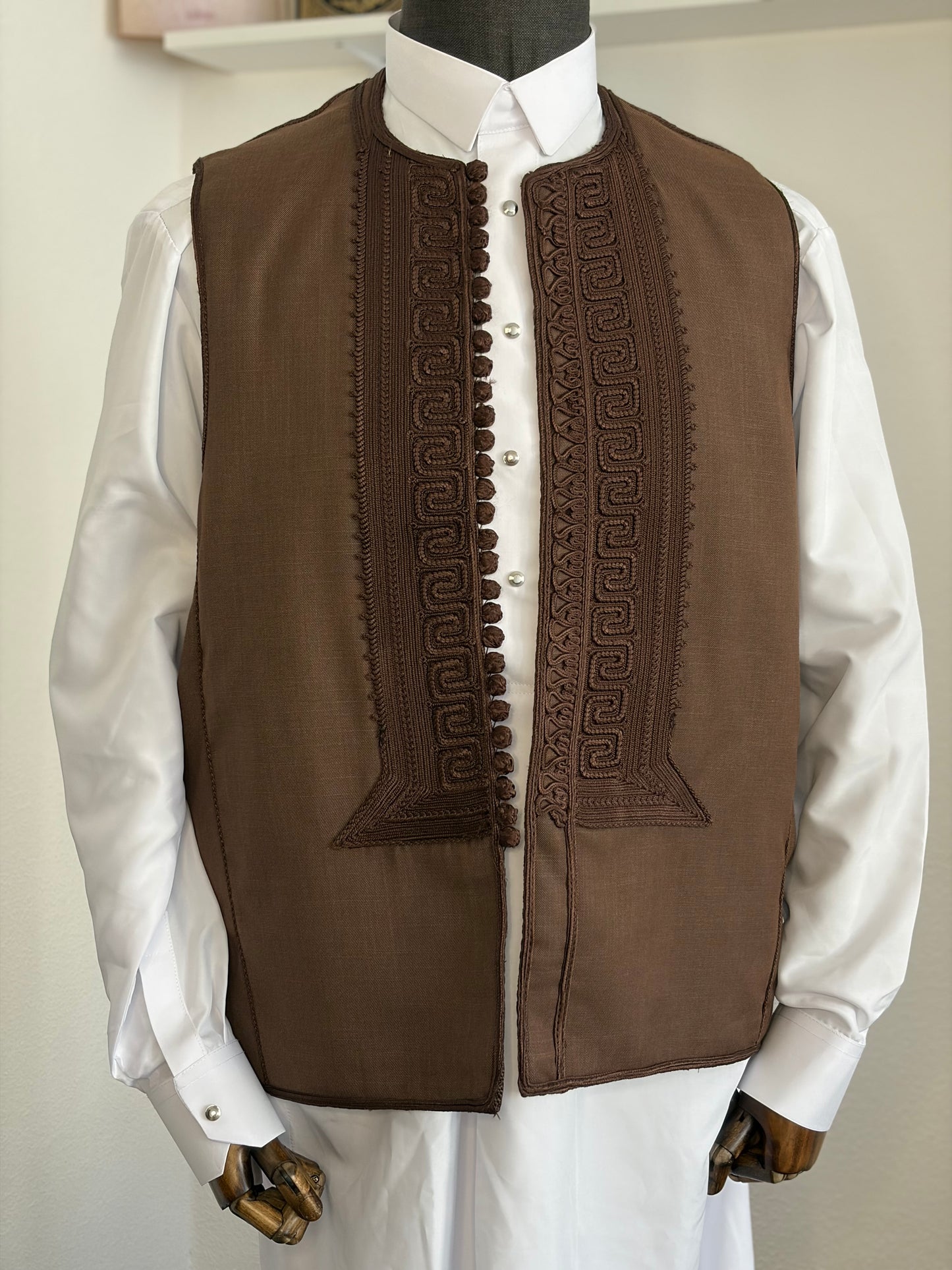 Brown Faremlla