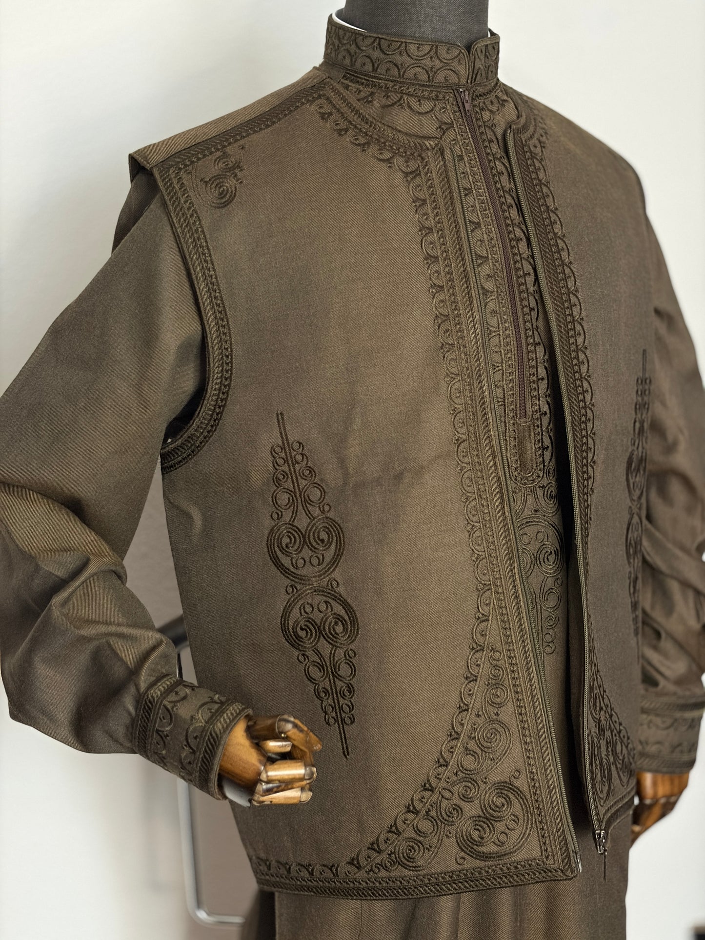 Dark Brown Syrian Thobe & Waistcoat Set