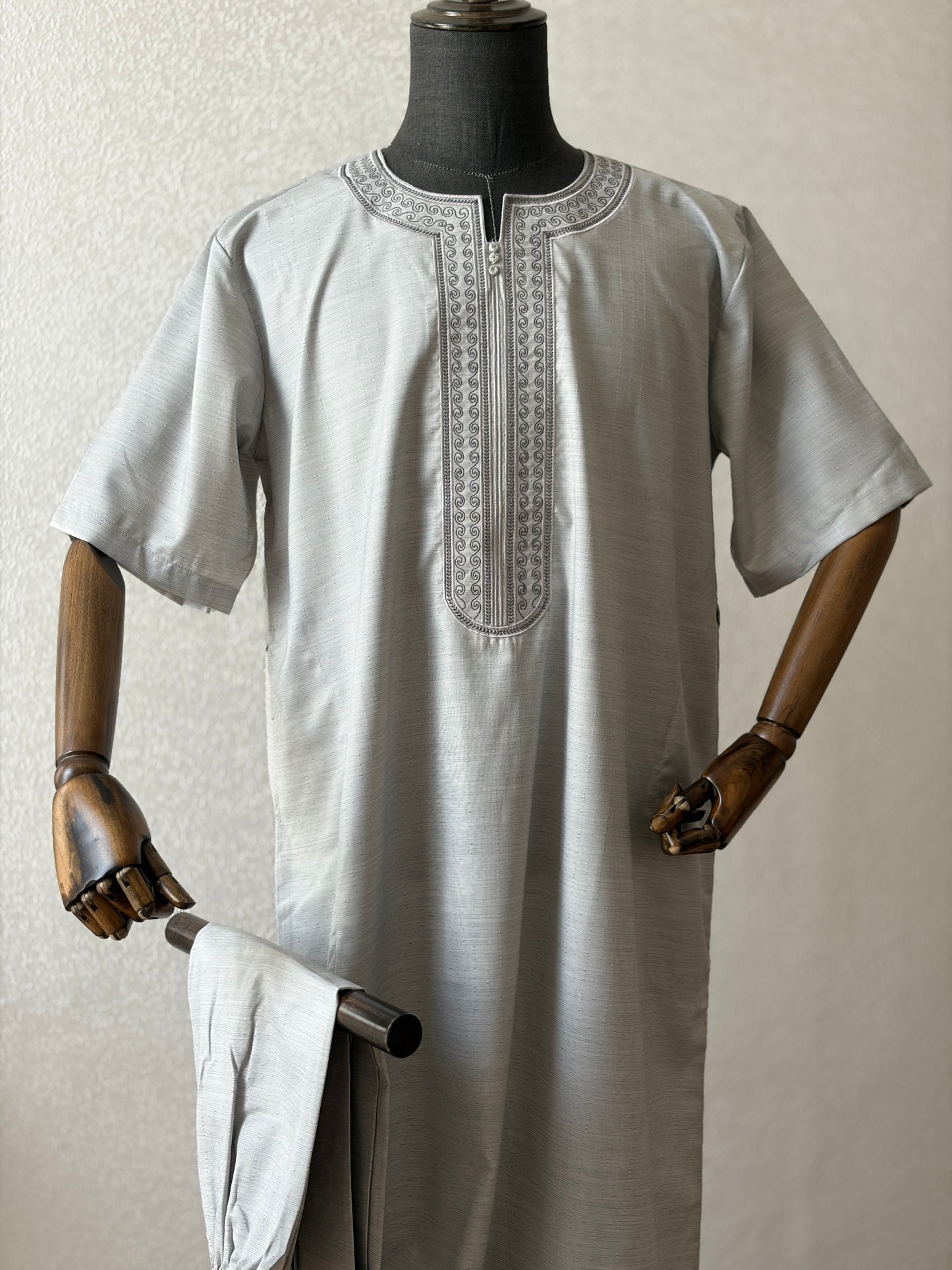 LOMAR Thobe